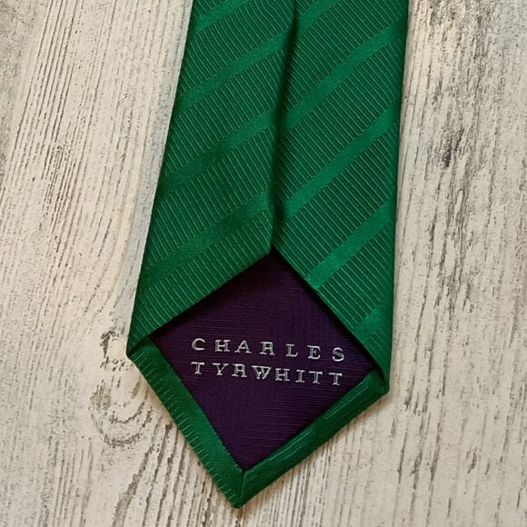 Charles Tyrwhitt Men's 100% Silk Tie Regular Green Color with Textured Stripe - Picture 4 of 6